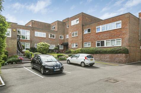 Darnhills, Radlett 3 bed apartment for sale