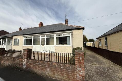 2 bedroom semi-detached bungalow for sale