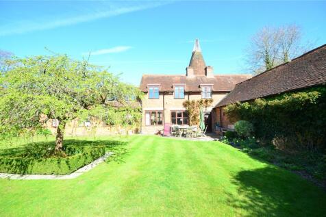 Station Road, Lingfield, Surrey, RH7 4 bed property with land for sale