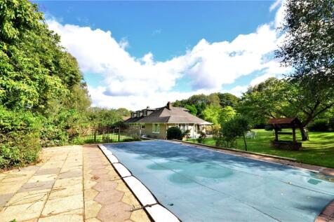 Crawley Down, West Sussex, RH10 5 bed detached house for sale