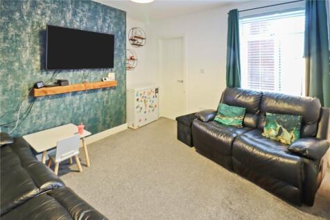 Ravensworth Street, Tyne and Wear NE28 2 bed flat for sale