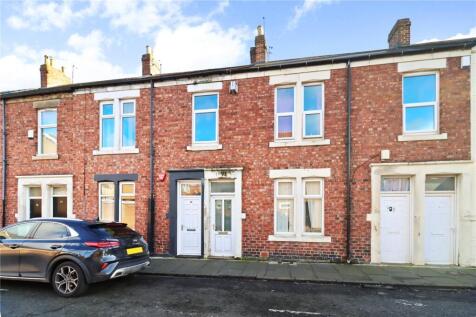 3 bedroom flat for sale
