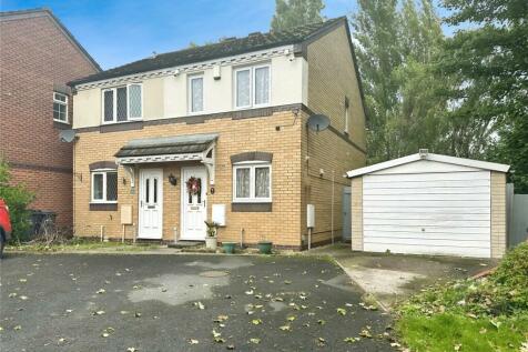 2 bedroom semi-detached house for sale