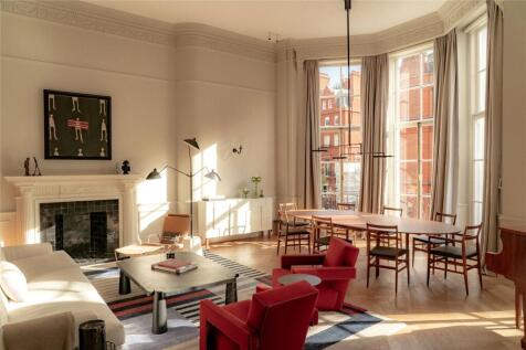 Pont Street, Knightsbridge, London, SW1X 4 bed apartment for sale