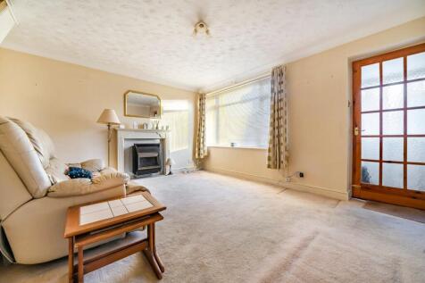 Linden Grove, Hampshire PO11 2 bed semi