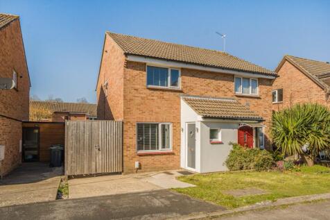 Nerissa Close, Hampshire PO7 2 bed semi