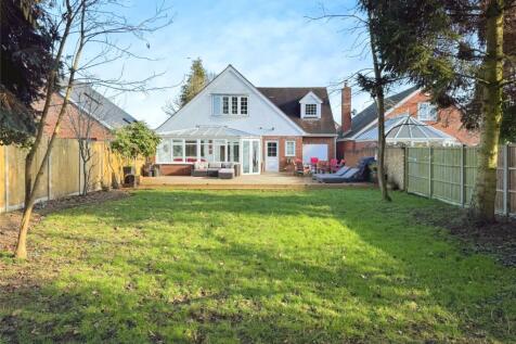 Denmark Avenue, Woodley, Reading 5 bed detached house for sale