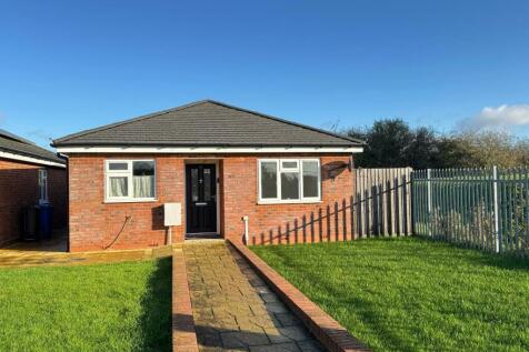 2 bedroom detached bungalow for sale