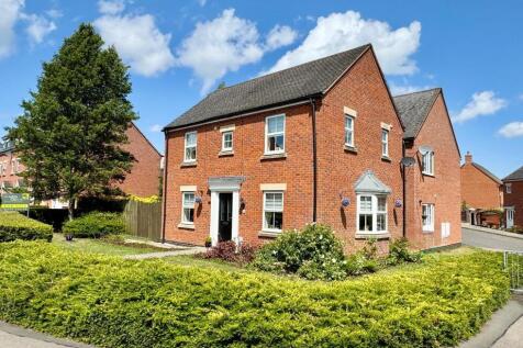 Burdock Way, Desborough, Kettering 3 bed detached house for sale