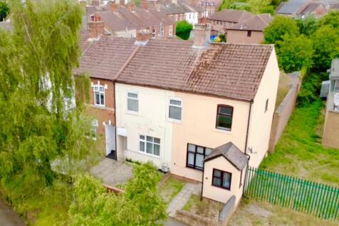 Kettering Road, Rothwell 3 bed end of terrace house for sale