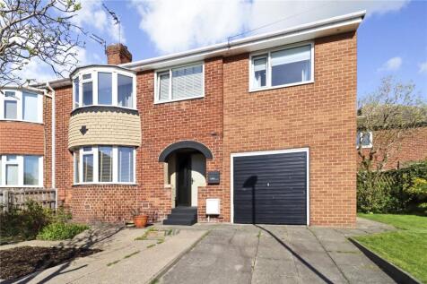 4 bedroom semi-detached house for sale