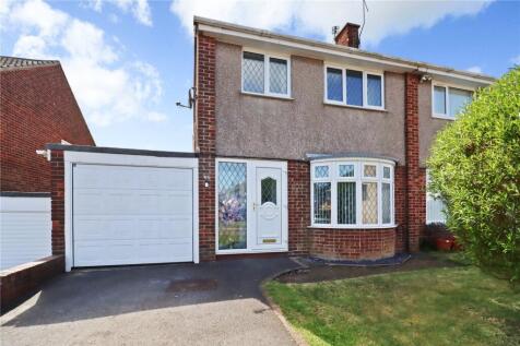 3 bedroom semi-detached house for sale