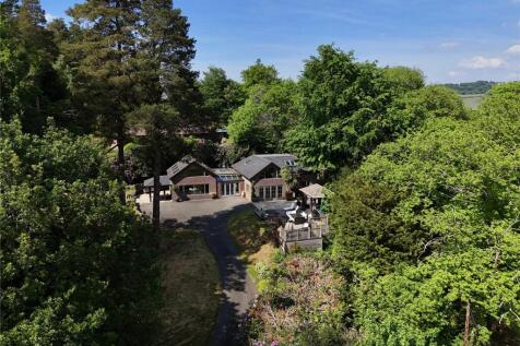 Punchbowl Lane, Dorking, Surrey, RH5 4 bed detached house for sale