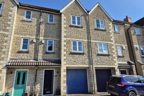 Yeates Court, North Somerset BS21 4 bed terraced house for sale
