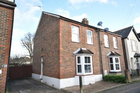 2 bedroom semi-detached house for sale