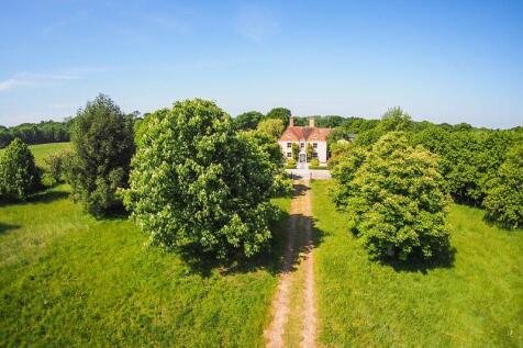 7 bedroom detached house for sale