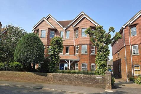 Swallowmead, College Hill, Steyning 2 bed ground floor flat for sale