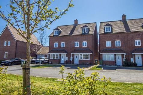 *REDUCED* Fletcher Way, Henfield 4 bed semi