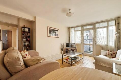 Trinity Gardens, London E16 2 bed apartment for sale