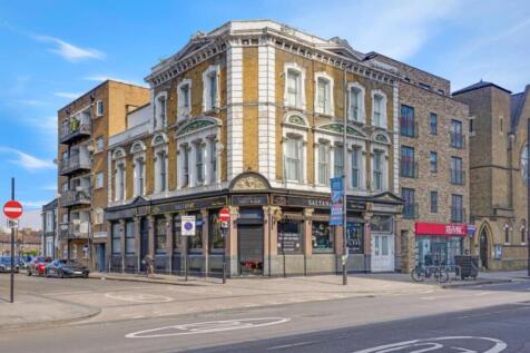 Dick Turpin House, Canning Town, E16 2 bed flat for sale