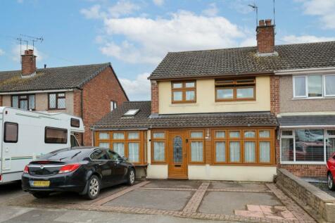 3 bedroom semi-detached house for sale