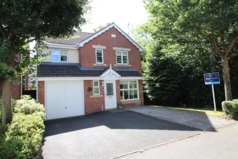 Primrose Drive, Warwickshire CV12 4 bed detached house for sale