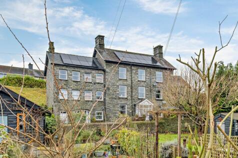 5 bedroom house for sale