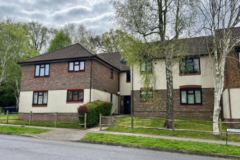 Kilnbarn Way, Haywards Heath, RH16 1 bed flat for sale