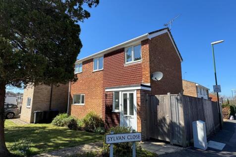 Beech Hill, Haywards Heath, RH16 3SE 3 bed house for sale