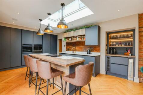 Hawthorn Drive, Coychurch, Bridgend... 4 bed cottage for sale