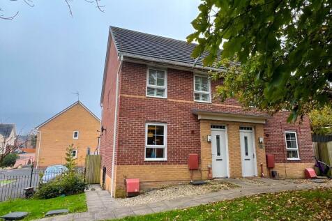 Pen Y Berllan, Cefn Glas, Bridgend... 3 bed semi