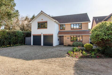 5 bedroom detached house for sale