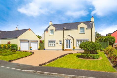 4 bedroom property for sale