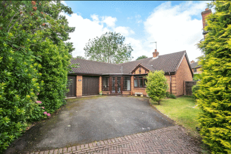 3 bedroom detached bungalow for sale