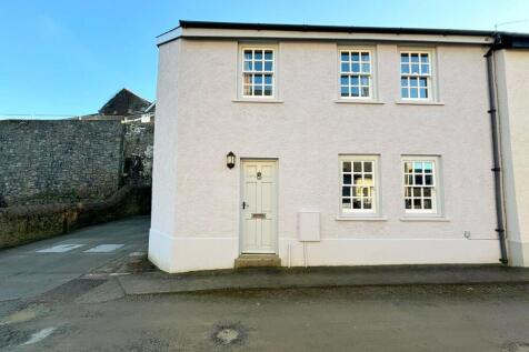 2 bedroom detached house for sale