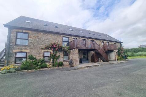 3 bedroom flat for sale