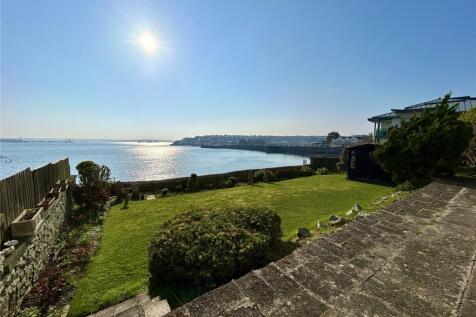 5 bedroom semi-detached house for sale