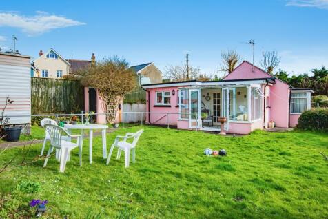 2 bedroom bungalow for sale