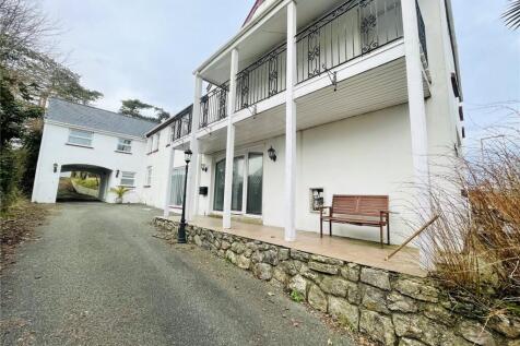 7 bedroom detached house for sale