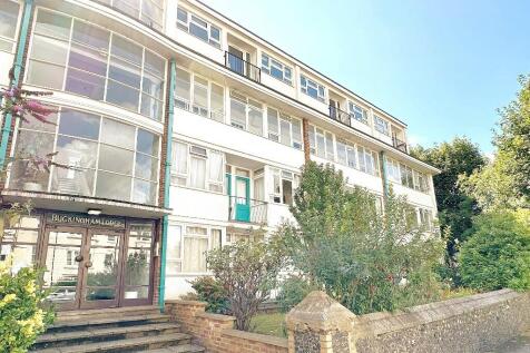 Buckingham Place, Brighton 2 bed apartment for sale