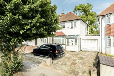 Shirehall Lane, London NW4 3 bed detached house for sale