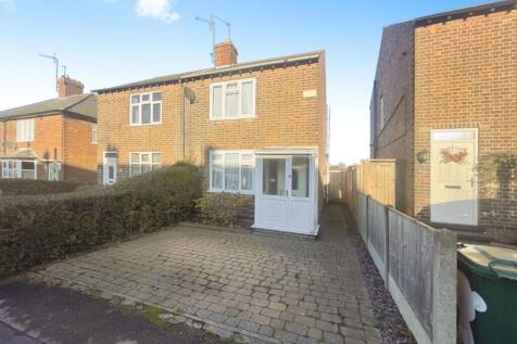2 bedroom semi-detached house for sale