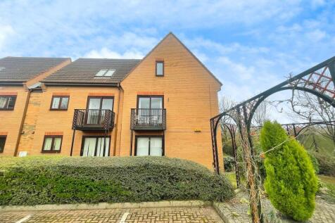 2 bedroom duplex for sale
