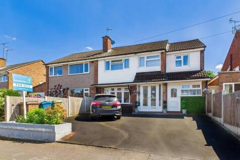 4 bedroom semi-detached house for sale