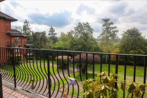 Dorin Court 2 bed apartment for sale