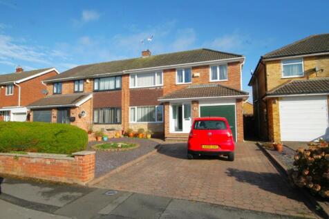 4 bedroom semi-detached house for sale