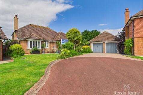 Moorberries, Yarm TS15 3 bed bungalow for sale