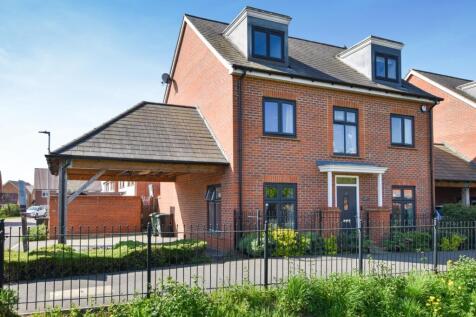 Corbett Place, Maldon, Essex, CM9 5 bed detached house for sale