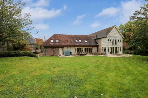5 bedroom detached house for sale