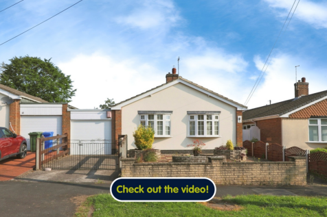 2 bedroom semi-detached bungalow for sale